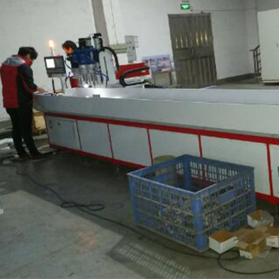 自動攻絲機的設計、運動方向及性能穩定判斷